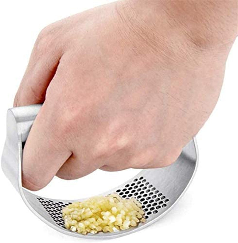 Garlic Press Rocker, Stainless Steel Garlic Crusher, Dishwasher Safe, Ergonomic Handle Garlic Chopper with Silicone Peeler and Cleaning Brush, Rust Proof Garlic Mincer Tool for Kitchen Gadgets